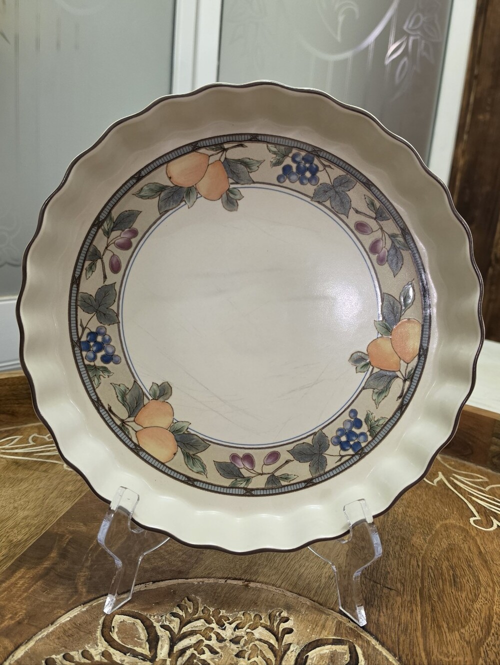 Mikasa Intaglio Garden Harvest Quiche Baker 10" Fluted Round Ceramic Tart Dish